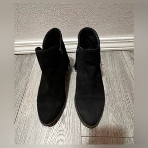 Lucky Brand Black Fringe Suede Boots size 8.5